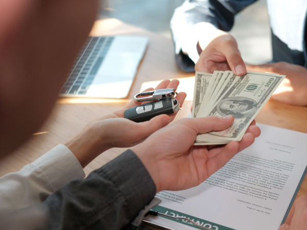 扬州讨债公司分享债务纠纷解决途径对比：诉讼与委托催收的成本收益分析