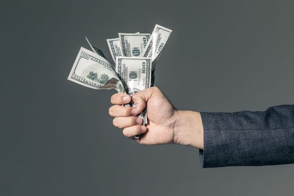 扬州讨债公司的收费标准是什么？是按回款比例还是固定收费？